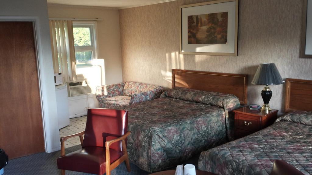 Hipwell'S Motel Fonthill Номер фото