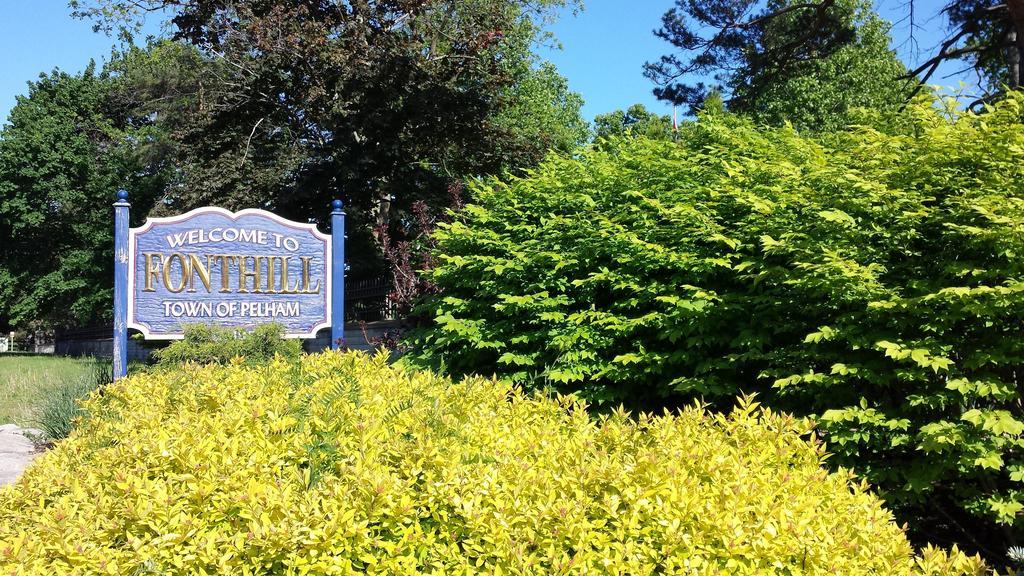 Hipwell'S Motel Fonthill Экстерьер фото