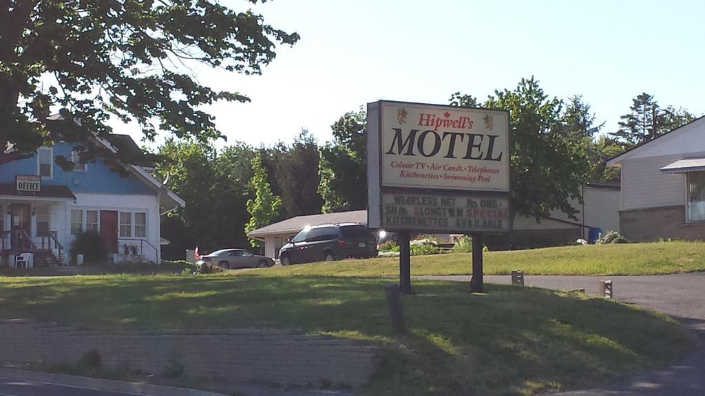 Hipwell'S Motel Fonthill Экстерьер фото