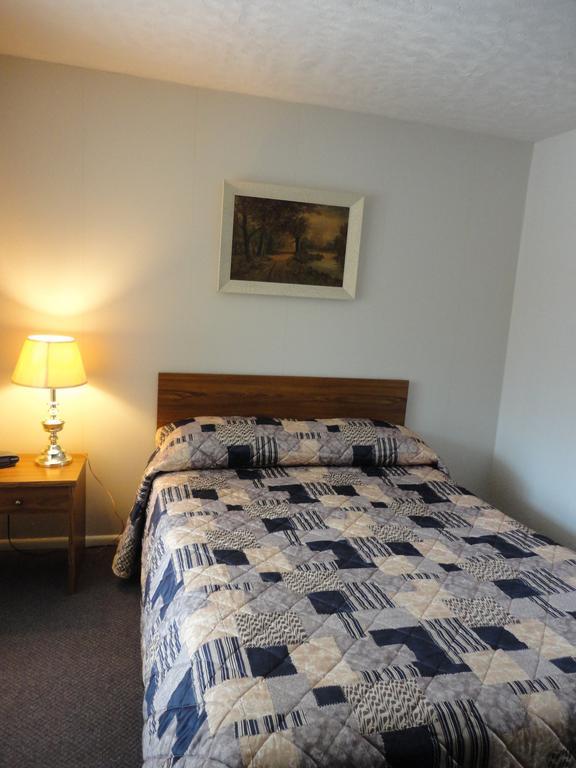 Hipwell'S Motel Fonthill Номер фото