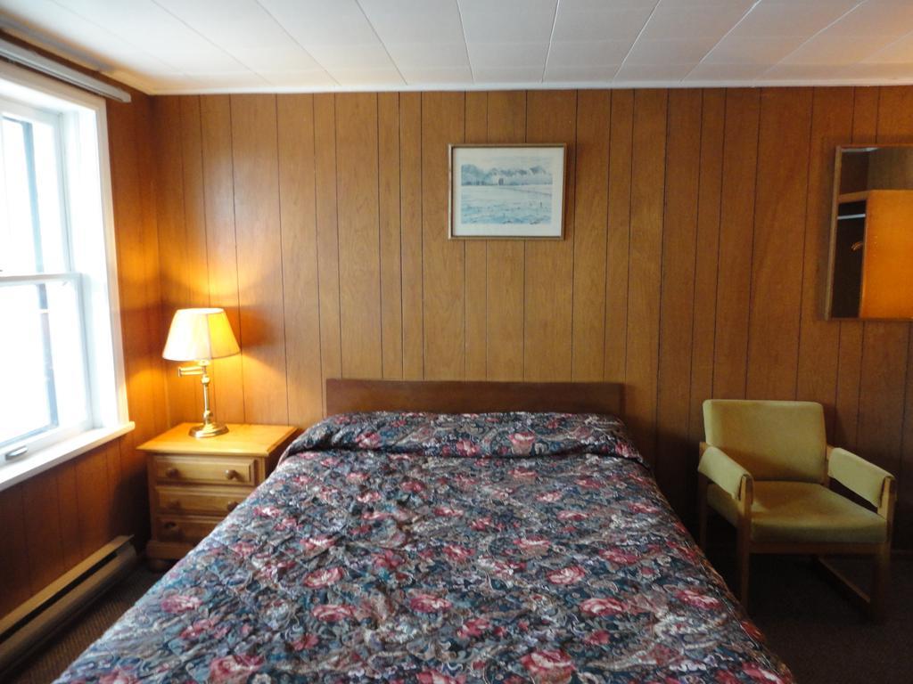 Hipwell'S Motel Fonthill Номер фото